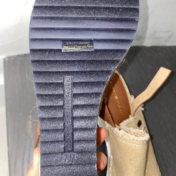 Tommy Hilfiger Wedge beige canvas cream
sandals. Size 7 brand new - Picture 7 of 7